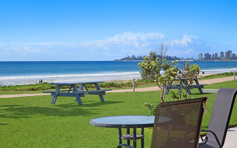 San Simeon 6 – Spacious, ground floor and absolute beachfront!