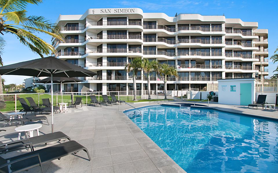 San Simeon 6 – Spacious, ground floor and absolute beachfront!