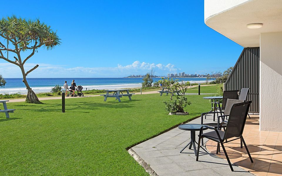 San Simeon 6 – Spacious, ground floor and absolute beachfront!