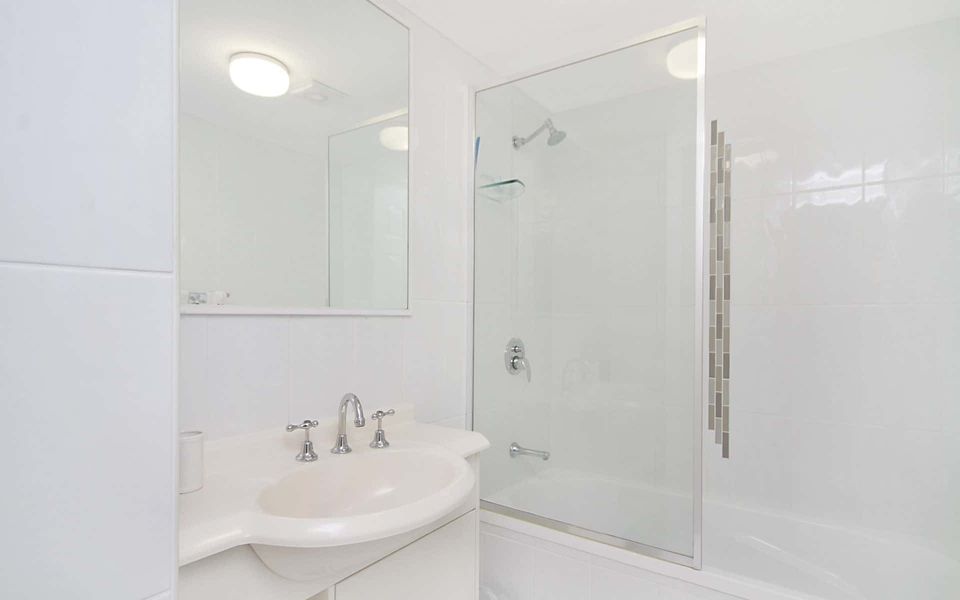 Seacrest 2 – Absolute Beachfront Tugun