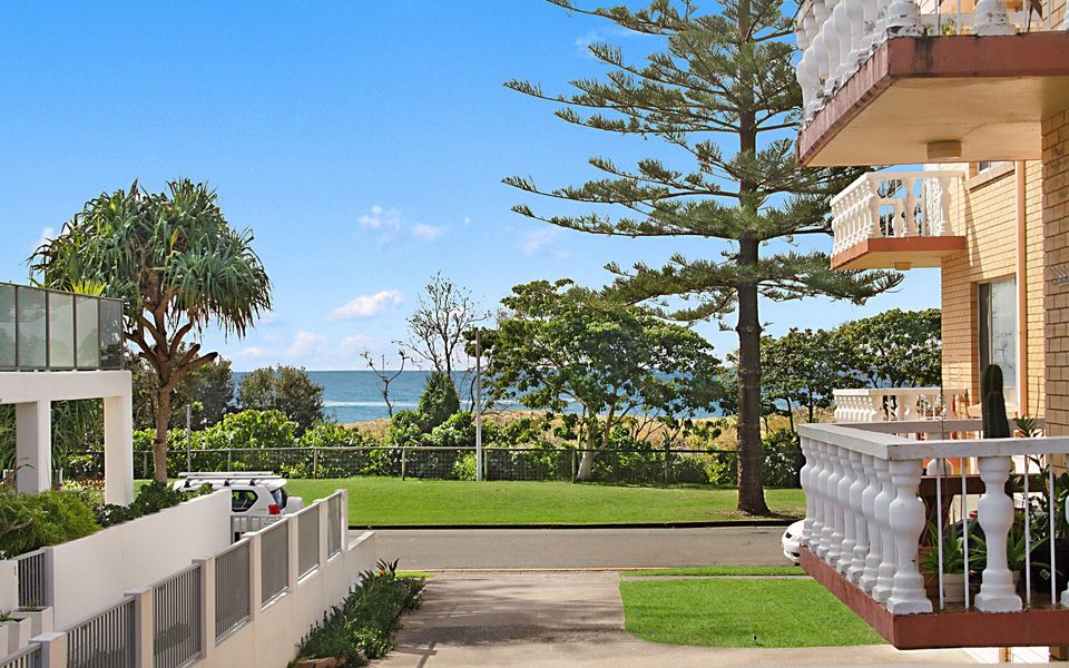 Sunrise Court 3 – Bilinga/ North Kirra Beachfront