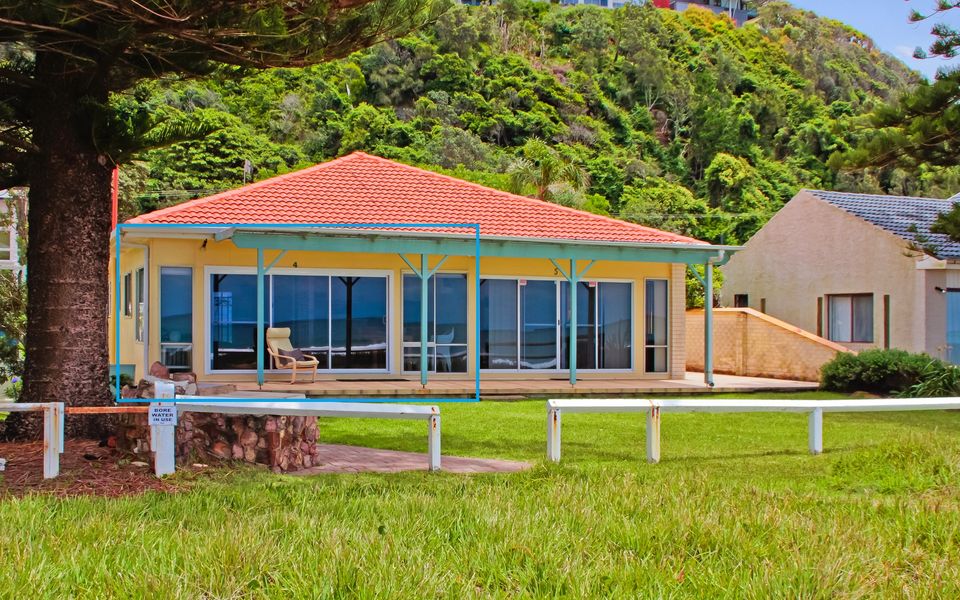 Beachside Bungalow #4