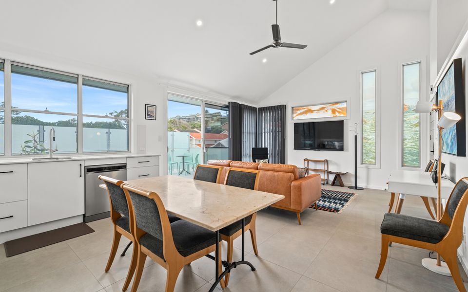 White Beach – Whole Property