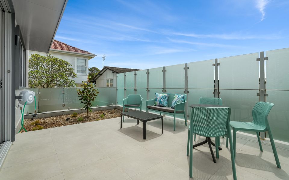 White Beach – Whole Property