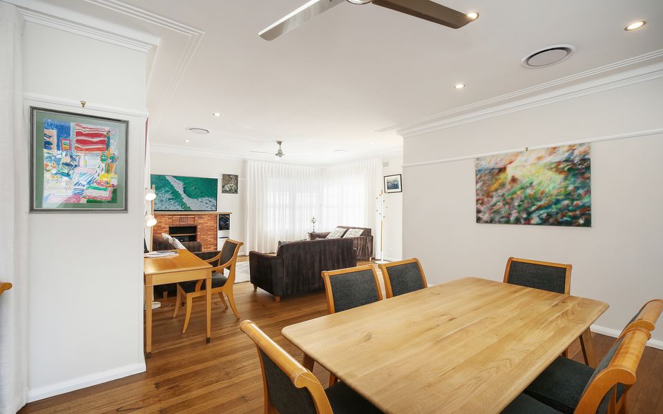 White Beach – Main House