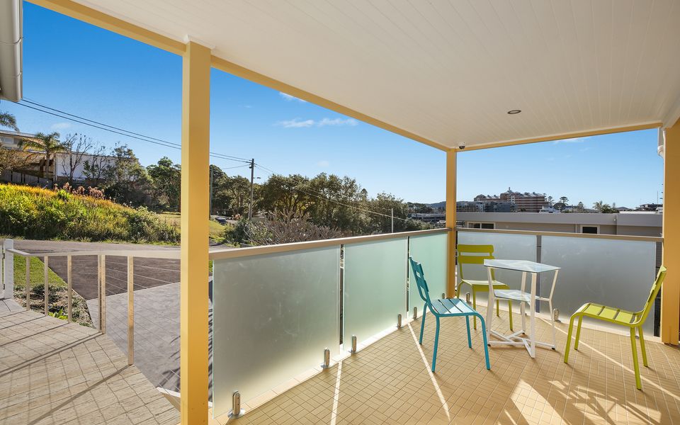 White Beach – Main House