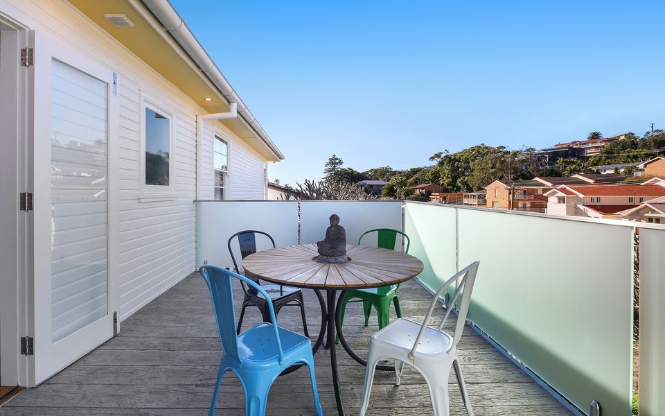White Beach – Main House