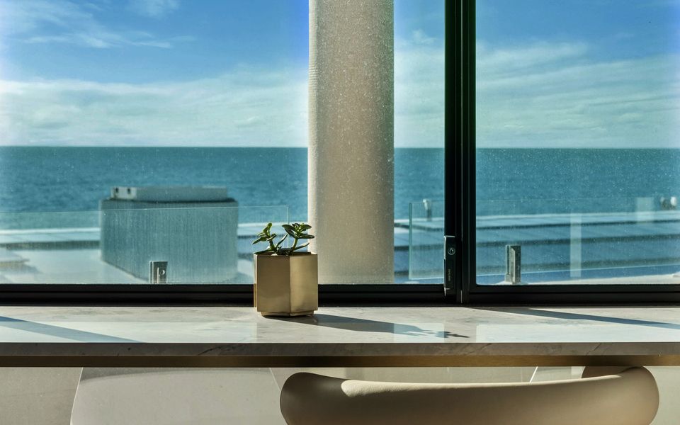 Cottesloe Neue Blue Apartment