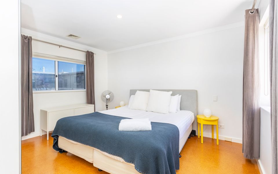 Overton Gardens Apartment