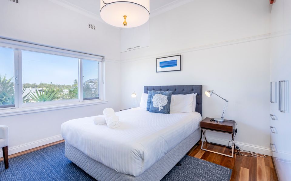 Cottesloe Beach Deluxe Apartment
