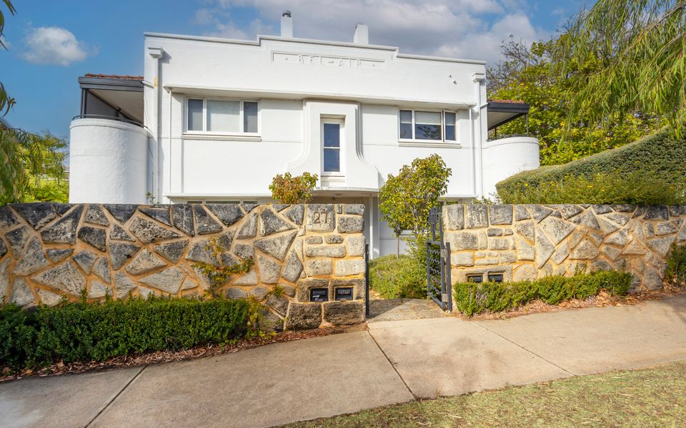 Bel Air Apartment