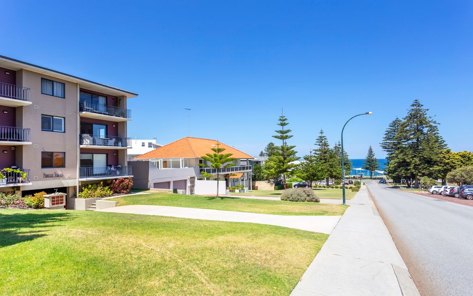 Cottesloe Marine Apartment