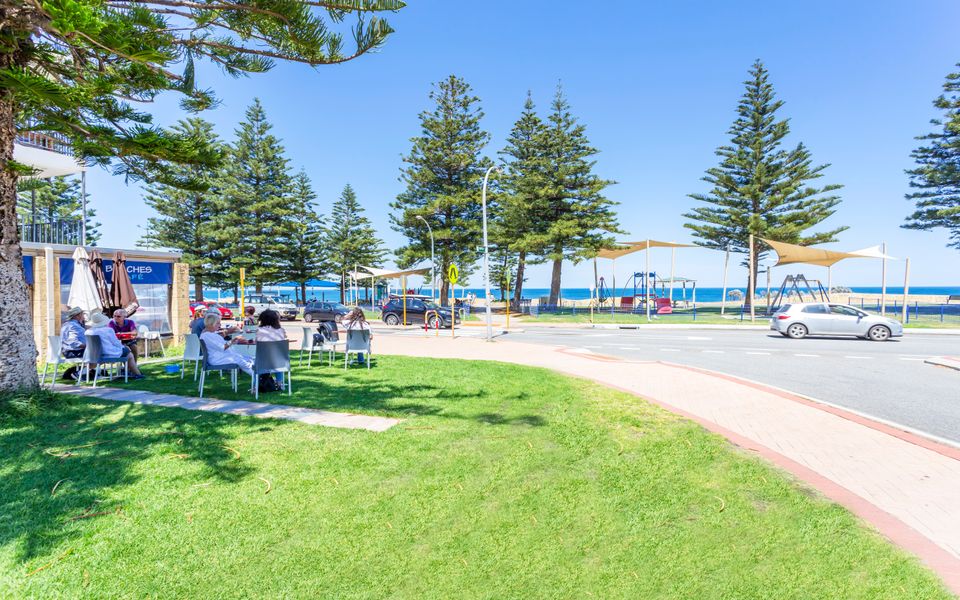 Cottesloe Marine Apartment