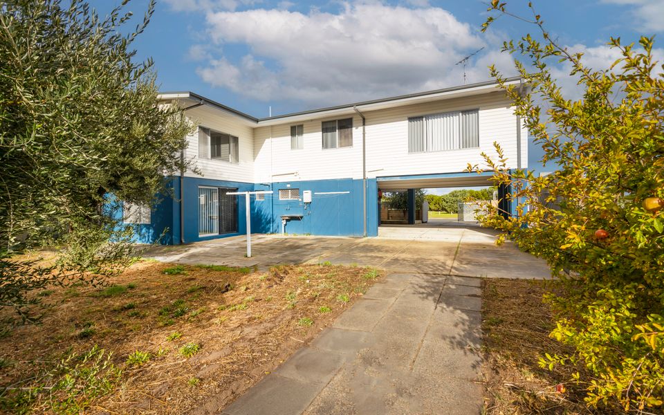 Golden Bay Beach Shack