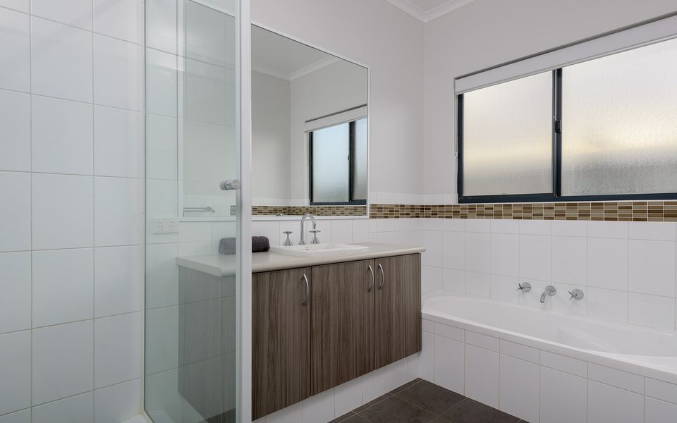 26 Gnulli Court – Pool and Jetty (Max 15m)