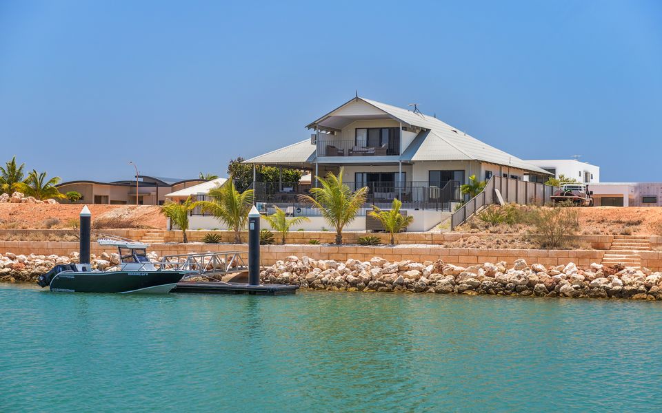 26 Gnulli Court – Pool and Jetty (Max 15m)
