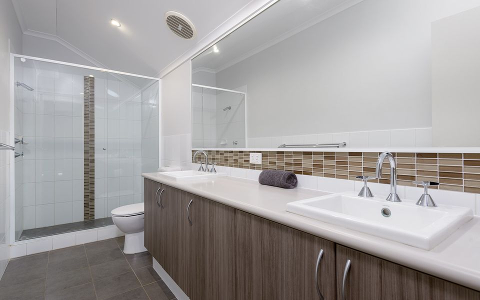 26 Gnulli Court – Pool and Jetty (Max 15m)