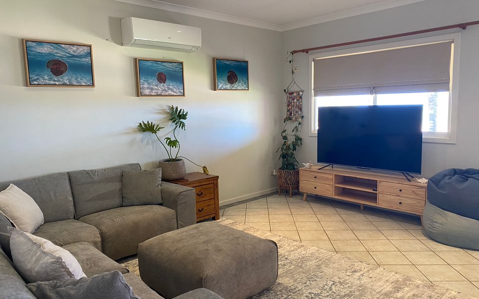 26 Tambor Drive – Pool and Pet Friendly