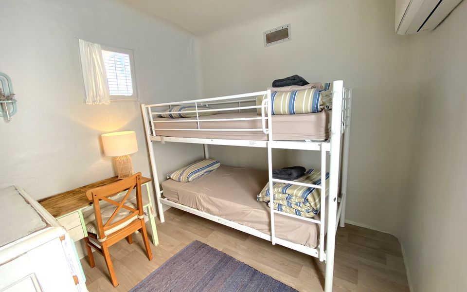 16 Stokes-Hughes Street – With Pool