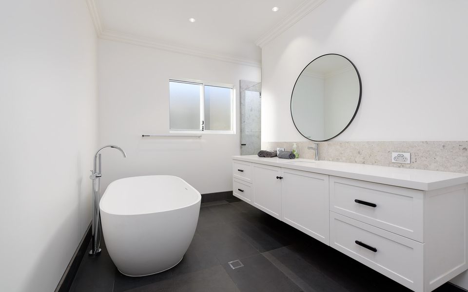 54 Madaffari Drive – Pool and Jetty