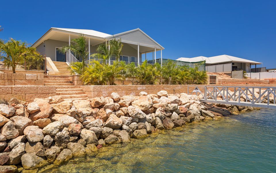 54 Madaffari Drive – Pool and Jetty