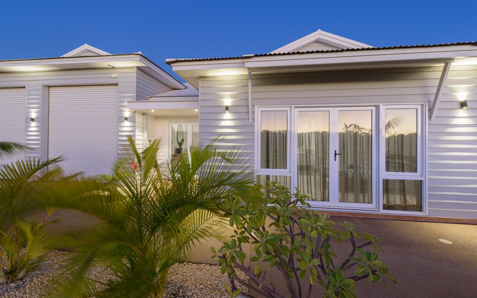 54 Madaffari Drive – Pool and Jetty