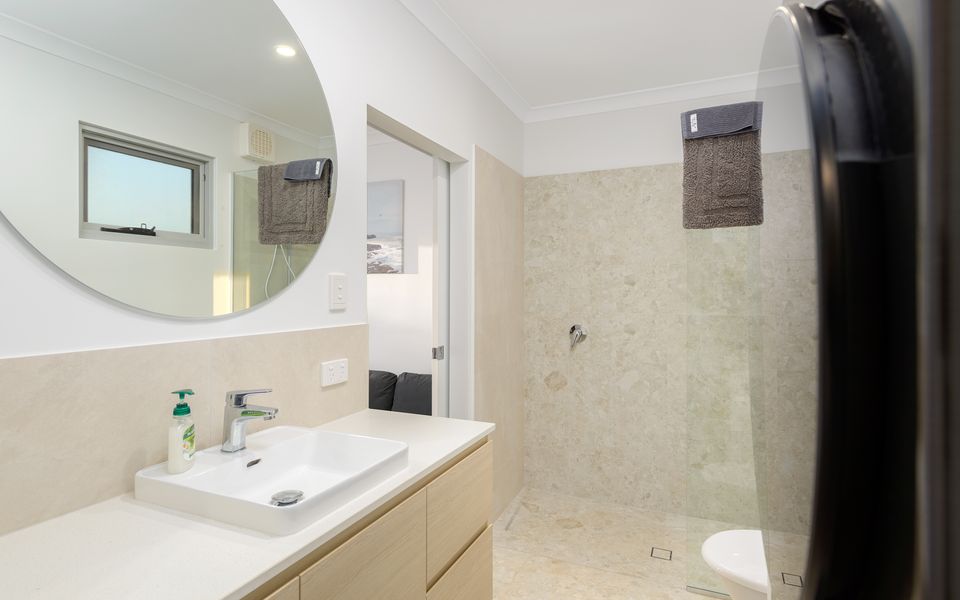 Downstairs Bathroom and Laundry