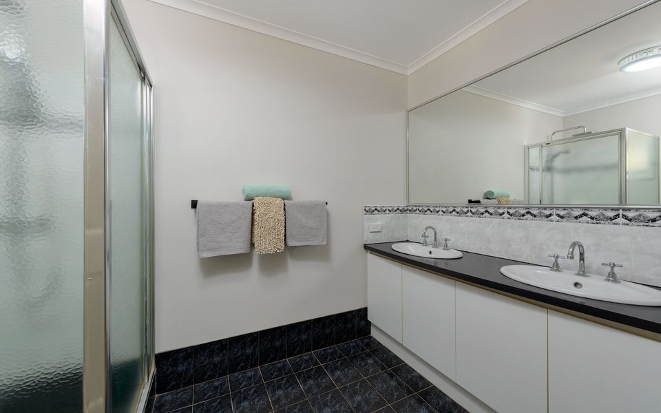 79 Nimitz Street – Pool and Pet Friendly