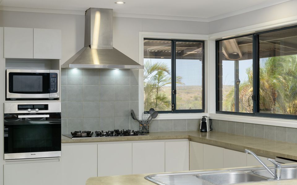 79 Nimitz Street – Pool and Pet Friendly