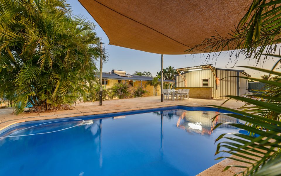 79 Nimitz Street – Pool and Pet Friendly