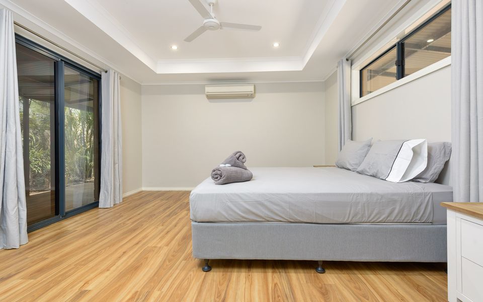 79 Nimitz Street – Pool and Pet Friendly