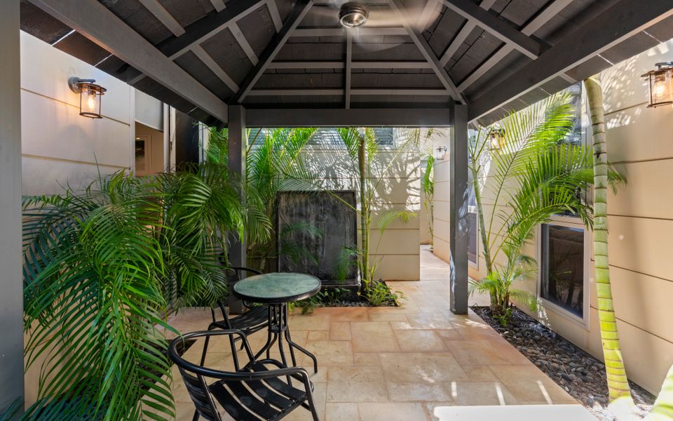 28 Kestrel Place – Pool and Jetty (15m)