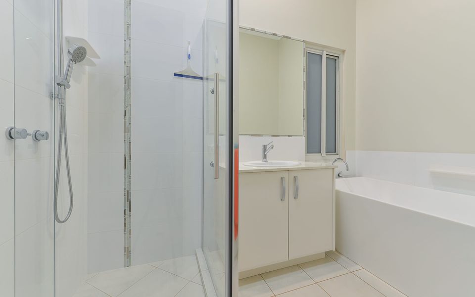 19 Corella Court – Above Ground Pool and Jetty (Max 9m)