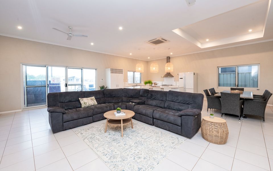 19 Corella Court – Above Ground Pool and Jetty (Max 9m)