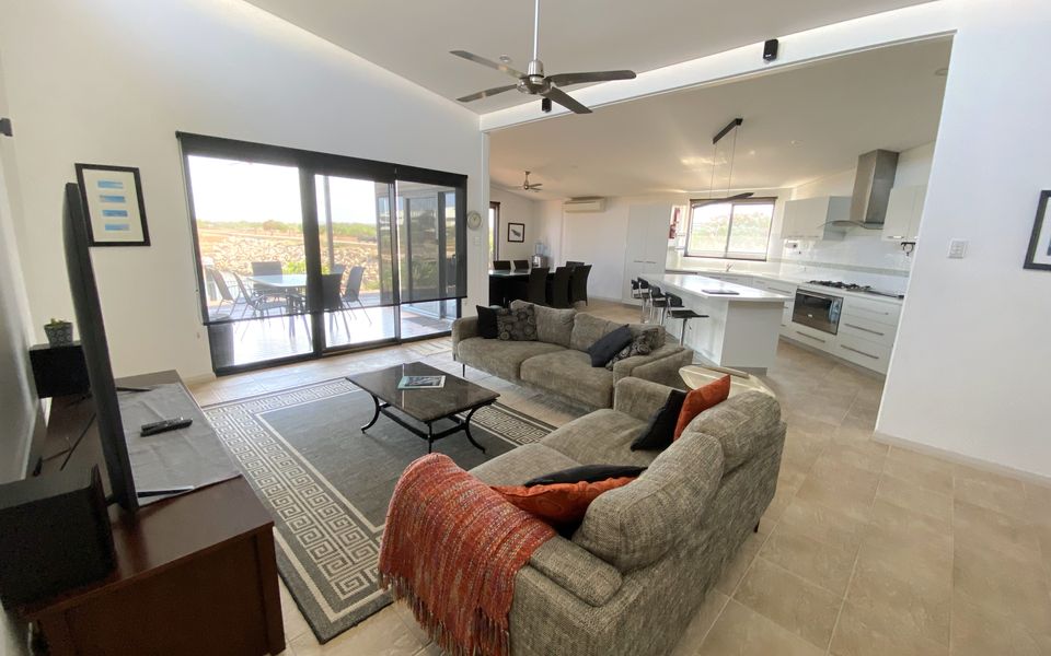 2 Corella Court – Jetty (Max 12m)