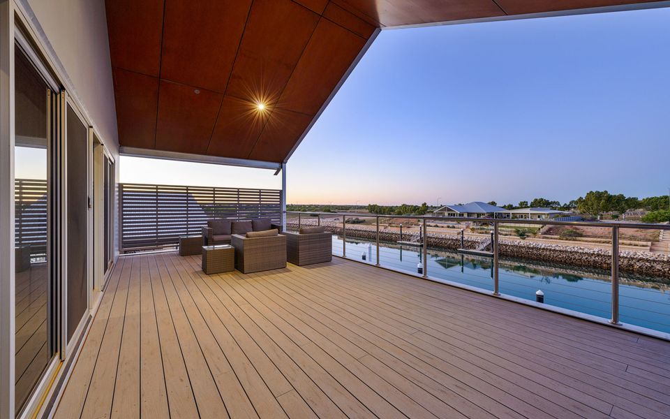 21 Corella Court – Pool and Jetty (Max 8m)