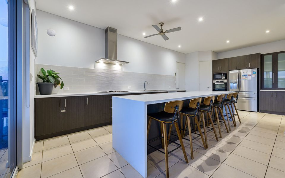 21 Corella Court – Pool and Jetty (Max 8m)