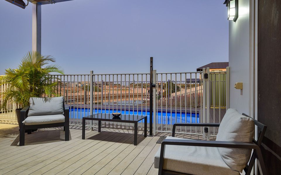 21 Corella Court – Pool and Jetty (Max 8m)
