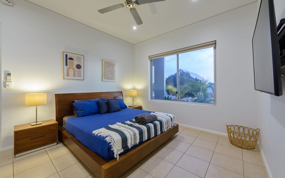 21 Corella Court – Pool and Jetty (Max 8m)