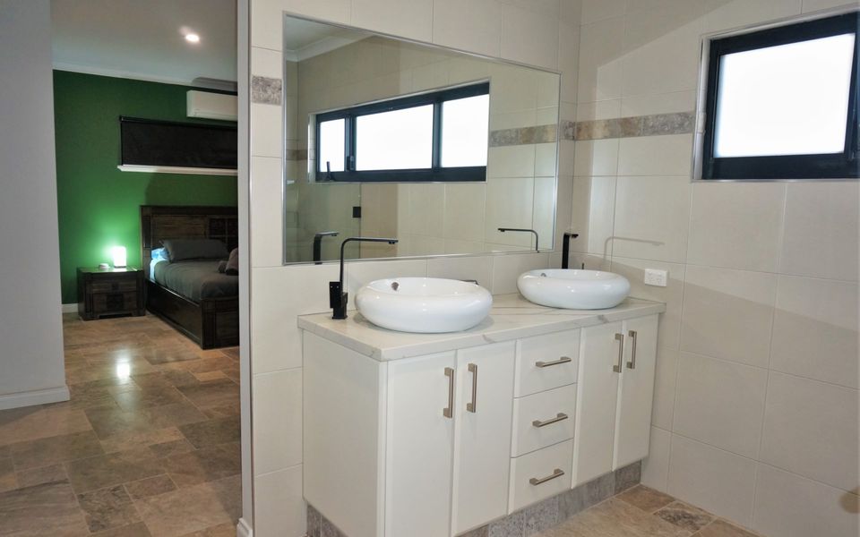 27 Corella Court – Pool