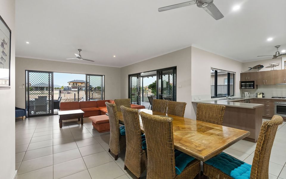 3 Kestrel Place – Pool and Jetty (Max 8m)