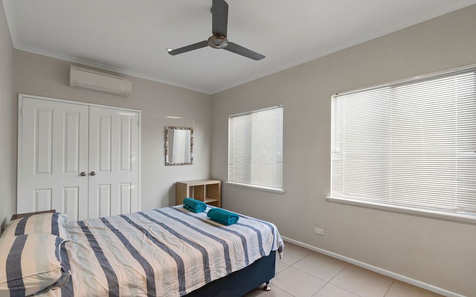 3 Kestrel Place – Pool and Jetty (Max 8m)