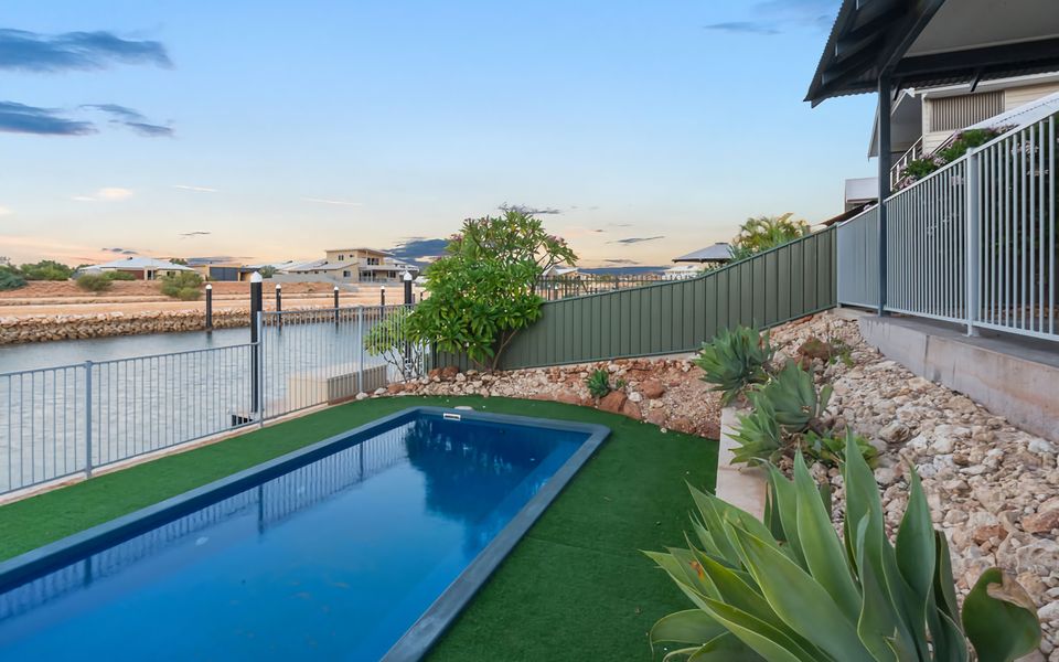 3 Kestrel Place – Pool and Jetty (Max 8m)