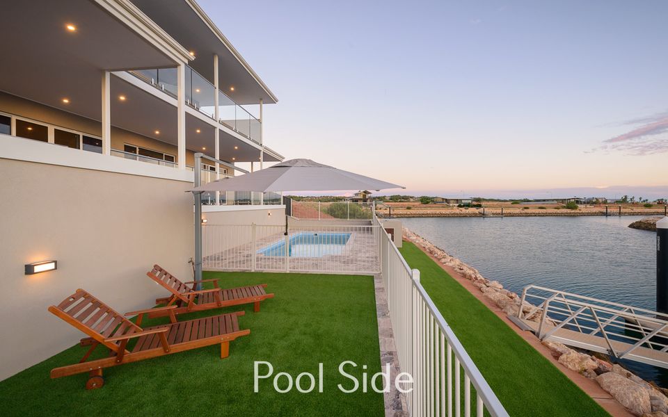 32 Corella Court – Covered Pool and Jetty (Max 15m)