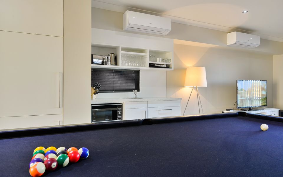 33 Inggarda Lane – 4 Person Spa and Jetty (Max 12m)