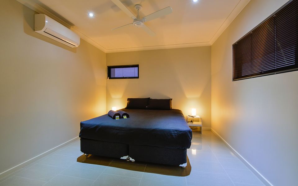 33 Inggarda Lane – 4 Person Spa and Jetty (Max 12m)