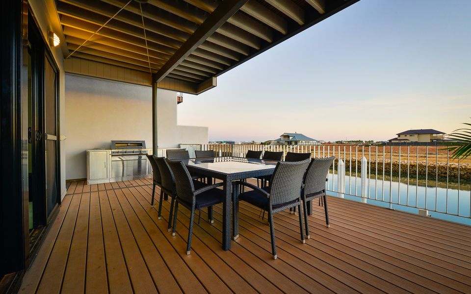 33 Inggarda Lane – 4 Person Spa and Jetty (Max 12m)