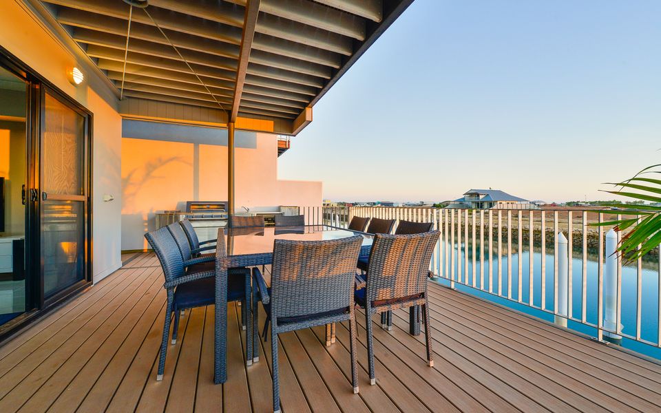 33 Inggarda Lane – 4 Person Spa and Jetty (Max 12m)