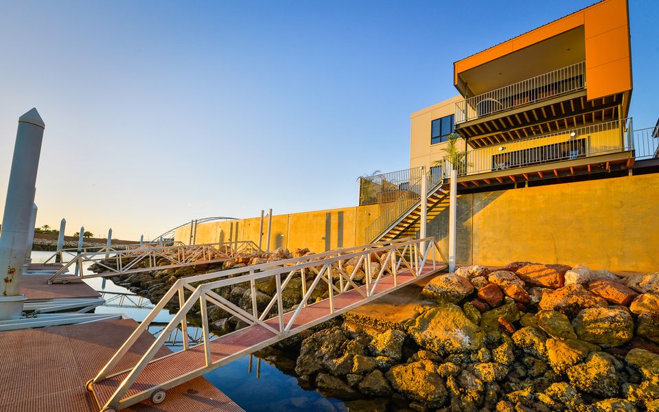 33 Inggarda Lane – 4 Person Spa and Jetty (Max 12m)