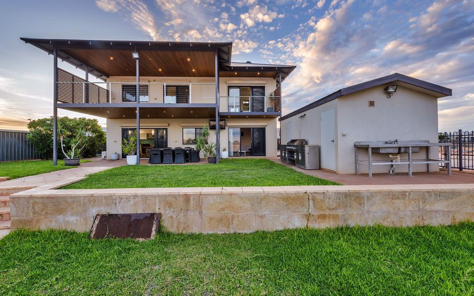 34 Gnulli Court – Pool and Jetty (Max 15m)